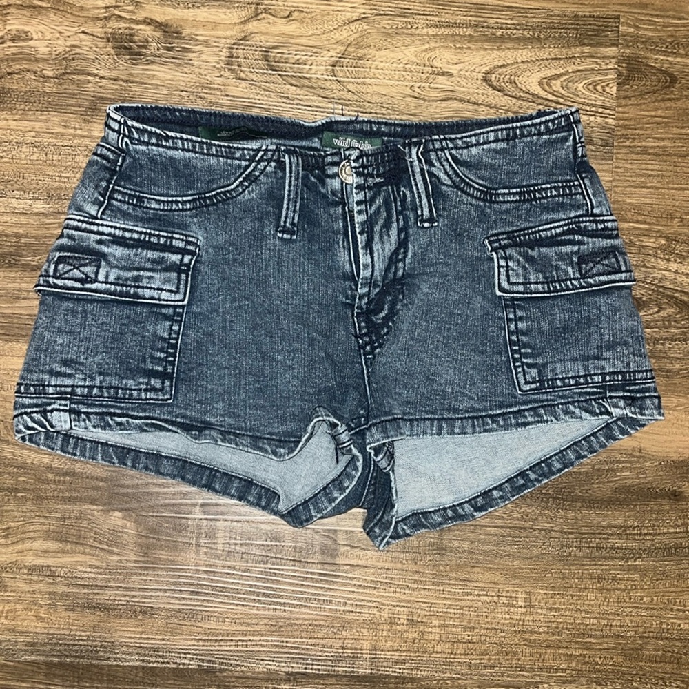 Jean Cargo Look Shorts